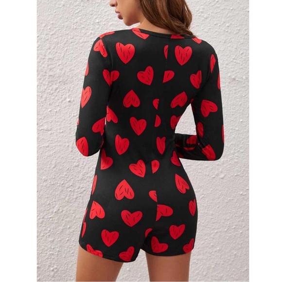 Black And Red Heart Long Sleeve Sleep Romper - Picture 2 of 5